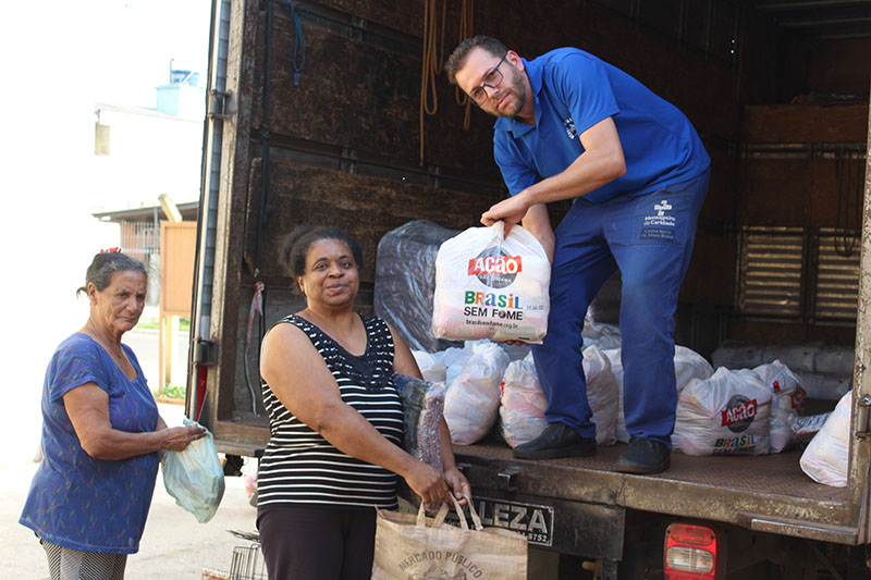 Ação social beneficia 70 famílias de Alvorada
