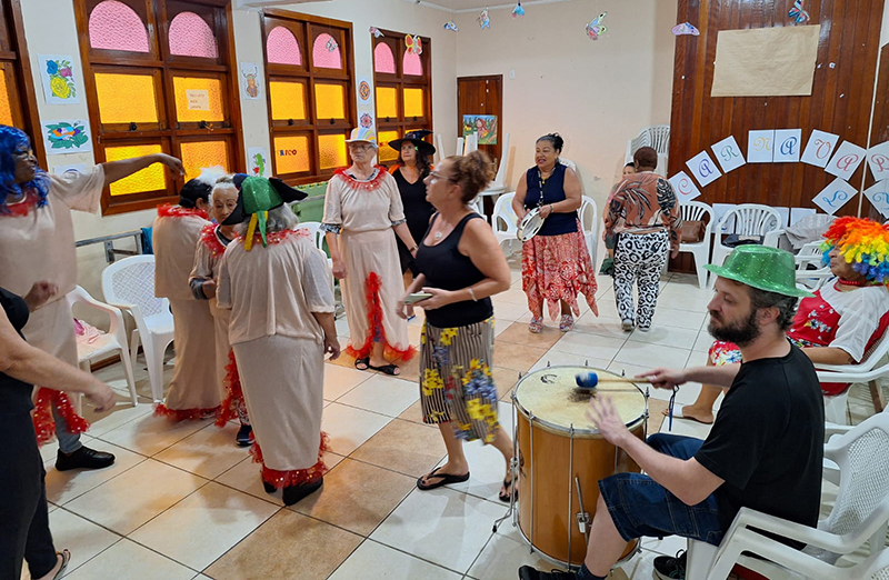 Centro Social presta homenagem a mulheres idosas